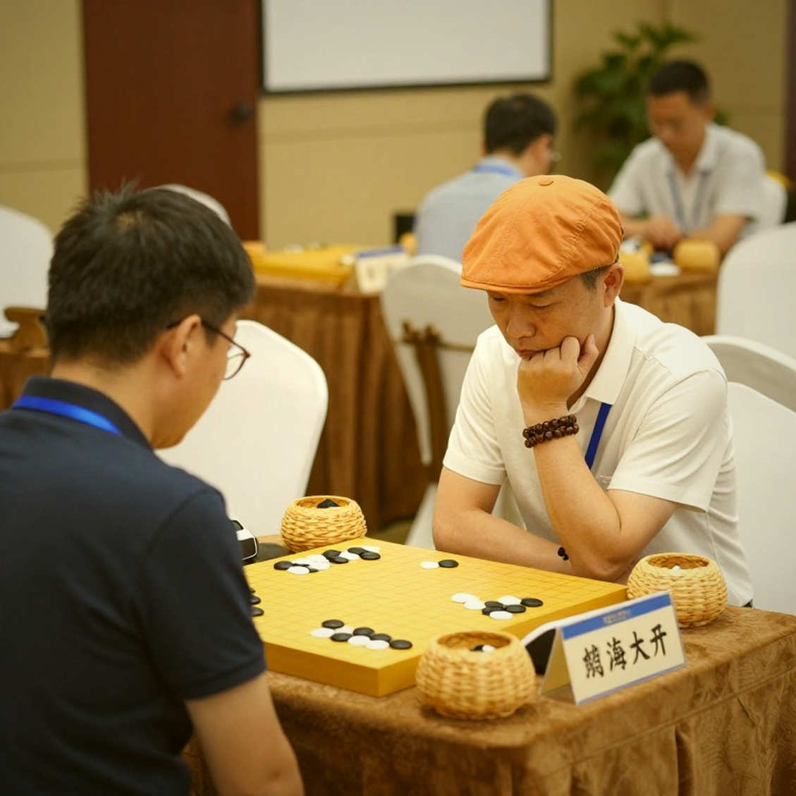 ChessBase Magazine #225: प्राग 2026 के 27 मिनिएचर, 10 ओपनिंग फ़ाइलें — और एक भाजक जो अभी नहीं छपा